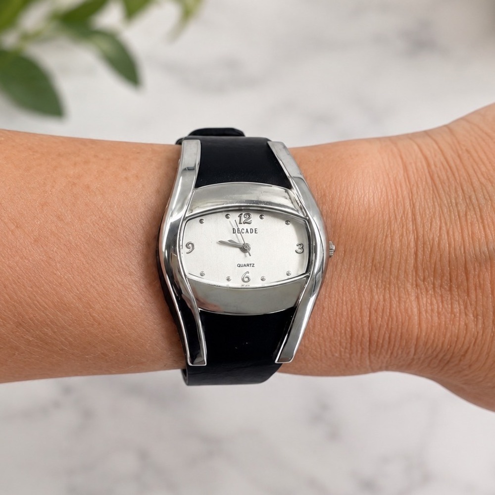 Vintage Decade Womens Watch Cuff Bracelet Silver Tone Black Leather Band 24220